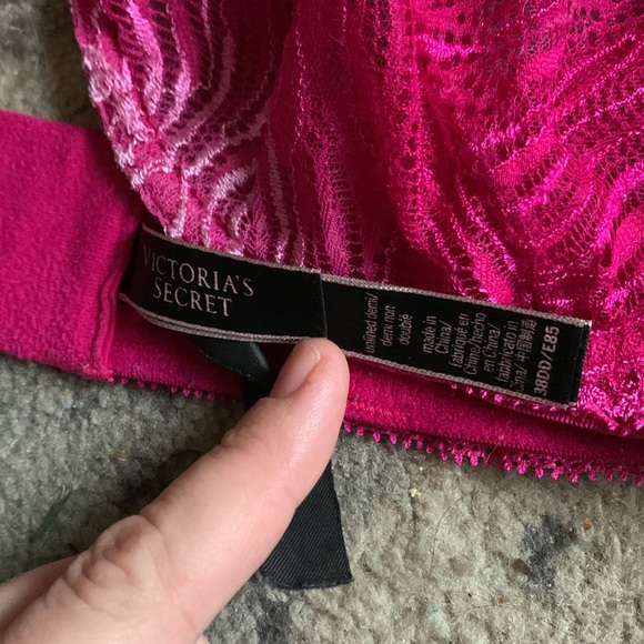 Victoria’s Secret Pink Underwire Bralette with minor imperfections 38DD - Picture 2 of 5